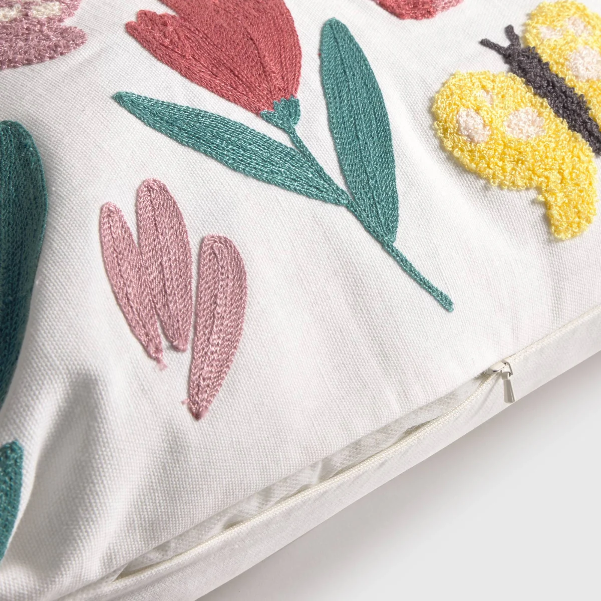 Funda de cojín bordada flores Bloom - Image 3