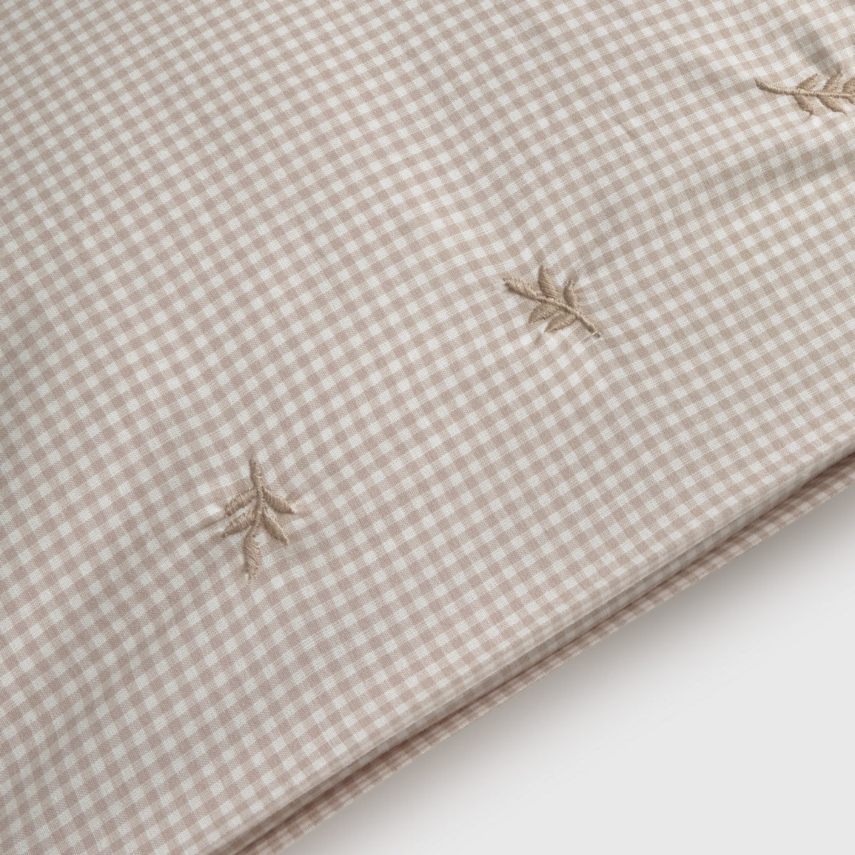 Funda de almohada algodón cuadros vichy bordado Semma - Image 4