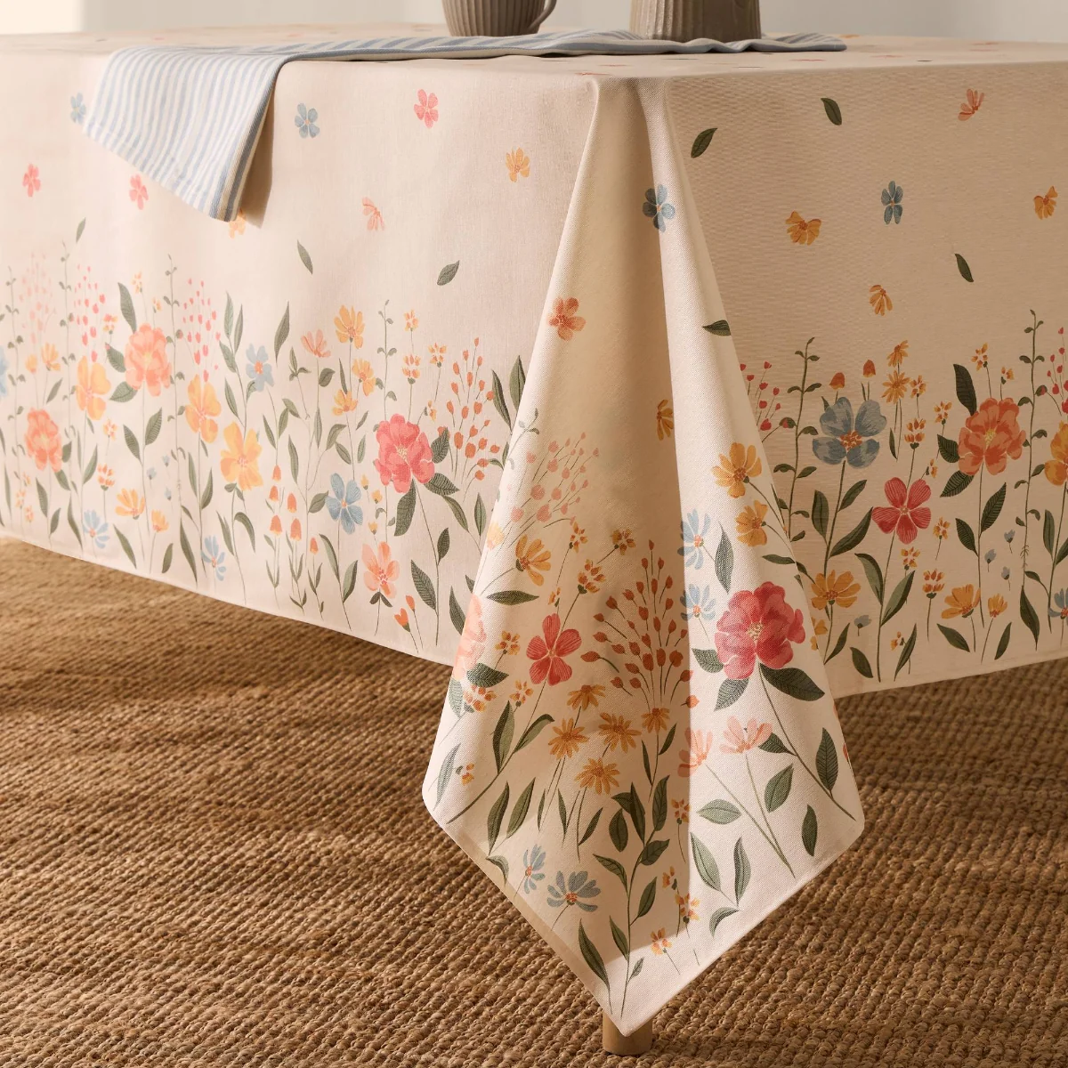 Mantel antimanchas estampado floral Abu - Image 3