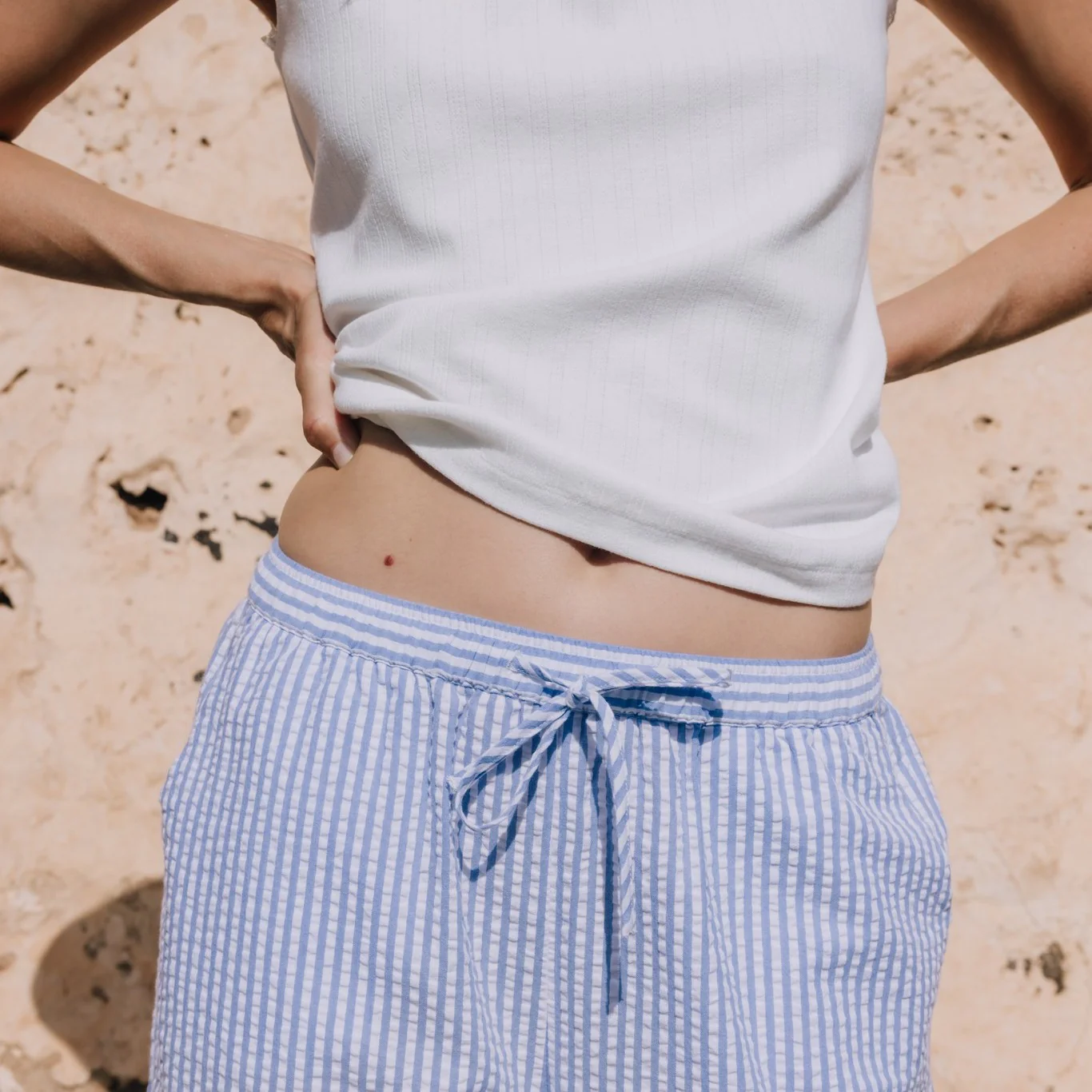 Pantalón de algodón seersucker mil rayas Lilia - Image 3