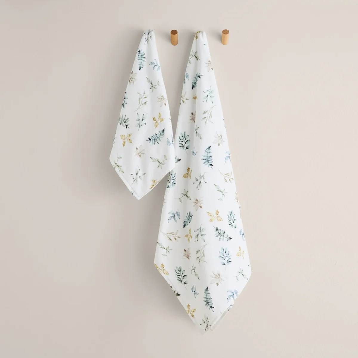 Toalla de baño algodón estampado hojas Foloto - Image 4
