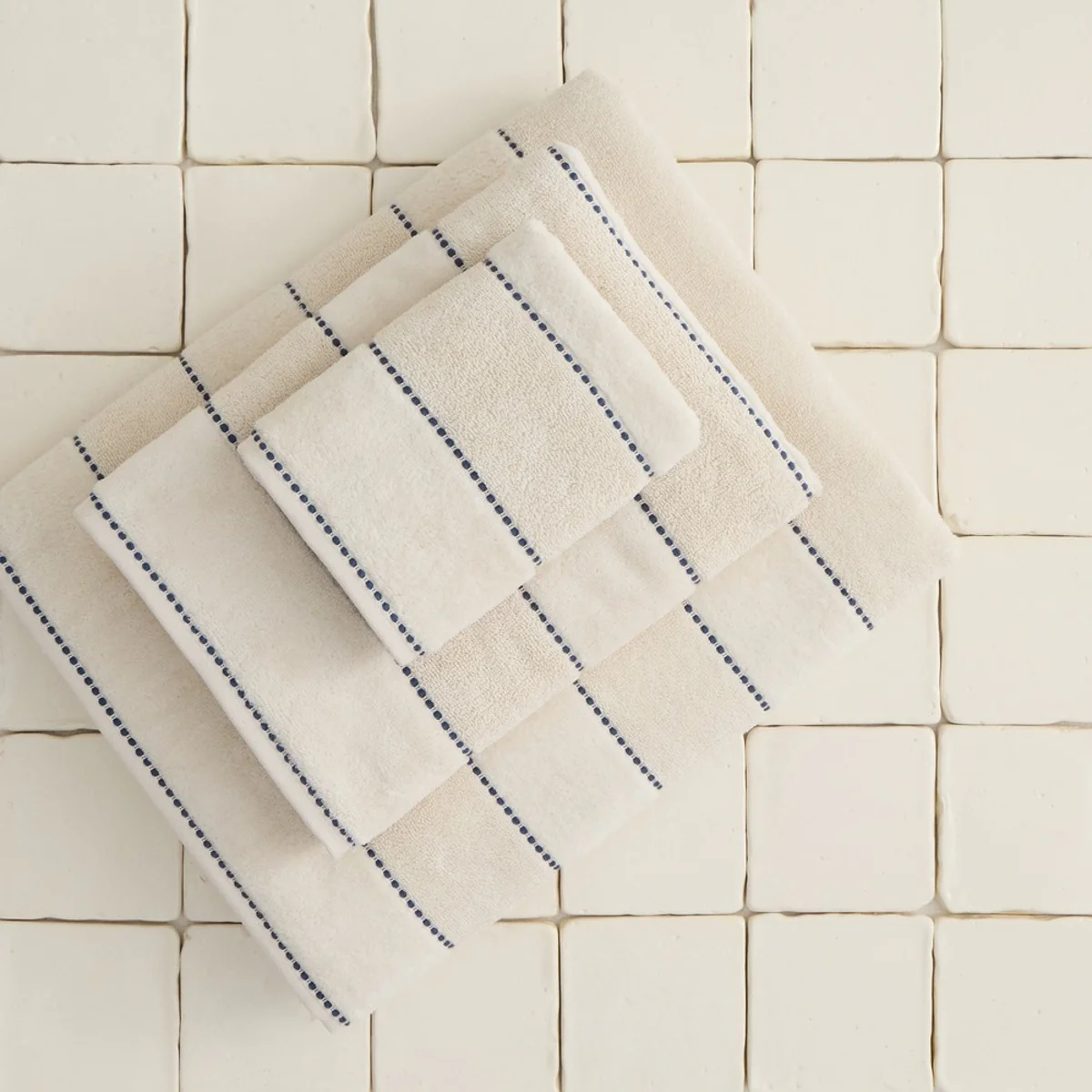 Toalla de baño algodón velour rayas Meto - Image 2